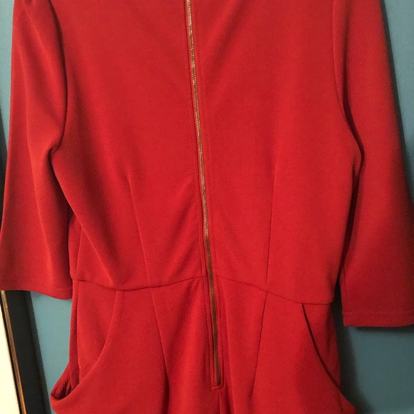 Darling Dress with Front Pockets and Back Zipper - Picture 5 of 6